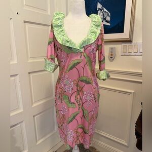 EUC Gretchen Scott Designs Ruffle Neck Floral Pink and Green Sheath Dress Sz S